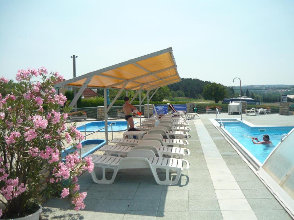 Andrea Wellness Garden 호텔 체르젝토마 외부 사진